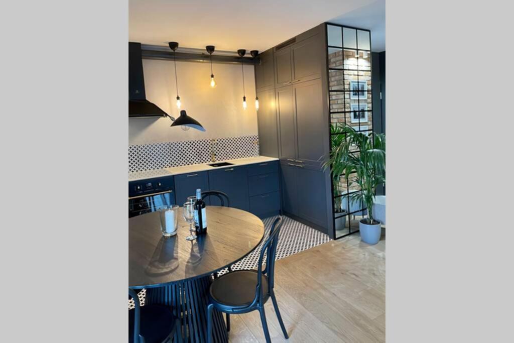 Loftowy Apartament Bohema Old Praga-North Βαρσοβία Εξωτερικό φωτογραφία